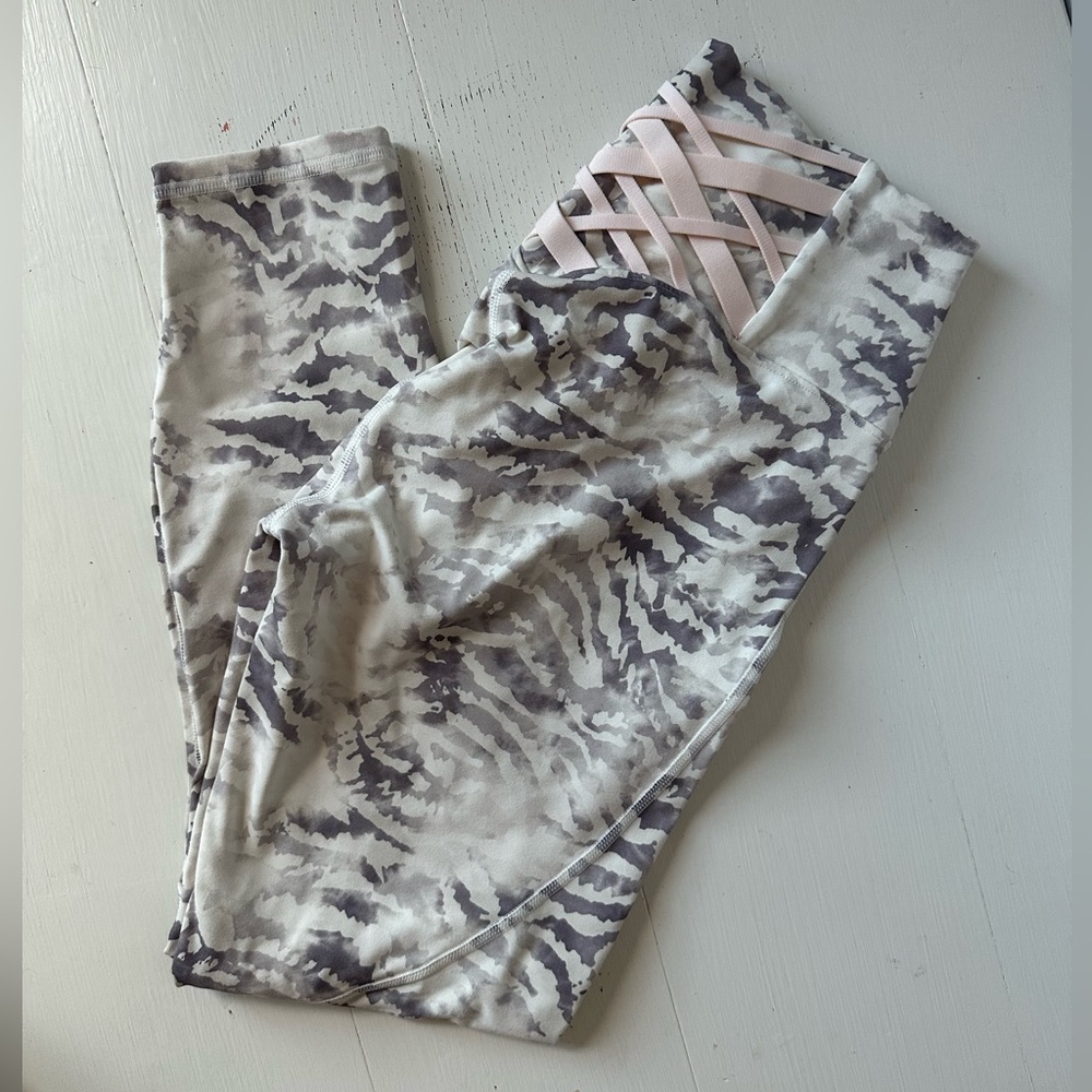 Fabletics Boost PowerHold® High-Waisted 7/8 Legging